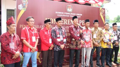 Kedepankan Kearifan Lokal, Paslon Bambang-Ikhwan Daftar ke KPU Tala