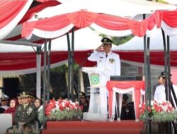 Bupati Tanah Bumbu HM. Zairullah Azhar Pimpin   Upacara 17 Agustus 2024 Ke 79.