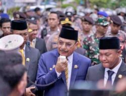 Pelantikan Anggota DPRD Provinsi Kalimantan Selatan Di Warnai Aksi Unjuk Rasa Mahasiswa Agar DPRD  Peka Terhadap Persoalan Masyarakat.