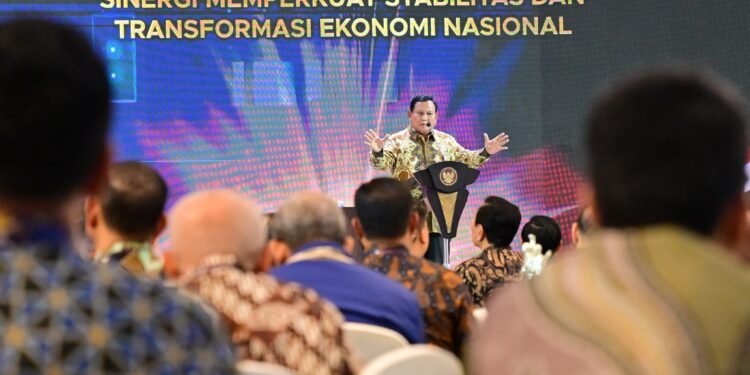 Presiden Prabowo Subianto memberikan sambutanpada Pertemuan Tahunan Bank Indonesia 2024 di Komplek Perkantoran Bank Indonesia, Jakarta, Jumat, 29 November 2024. (Foto: BPMI Setpres/Laily Rachev)