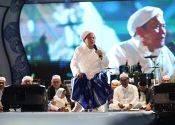 Ribuan Warga Hadiri Tabligh Akbar di Pekan Budaya Pesona Tanah Bumbu 2024
