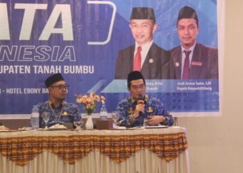 Kepala Diskominfosp Tanah Bumbu Al Husain Mardani, Presentasikan Laporan Penyelenggaraan Data SKPD di Forum SDI