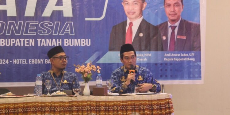Kepala Diskominfosp Tanah Bumbu Al Husain Mardani, Presentasikan Laporan Penyelenggaraan Data SKPD di Forum SDI