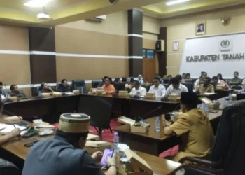 DPRD Tanah Bumbu Gelar Rapat Bahas Pemberhentian Tujuh Guru di YPPI Ar Rasyid Segumbang
