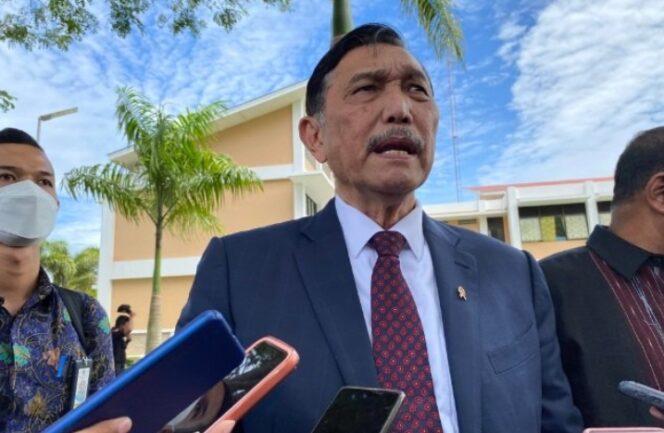 
					Singgung Pengkritik Program Makan Bergizi Gratis, Luhut: Padahal Waktu Dia Pejabat Maling Juga