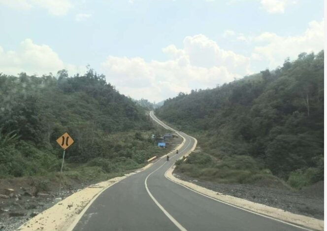 
					Jalur Alternatif Banjarbaru-Batulicin, Ini Kata Bupati Tanbu  Terpilih Andi Rudi Latif, Siap Melanjutkan.