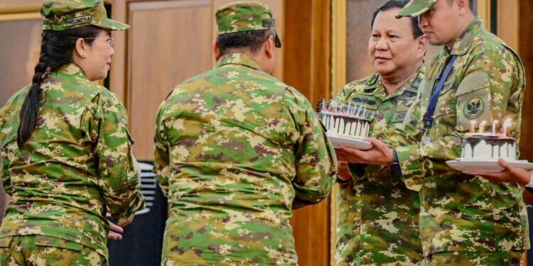 Dari Parade Senja hingga Kejutan Ulang Tahun, Momen Hangat Presiden Prabowo di Akmil Magelang