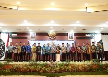 Bupati Tanah Bumbu, Bang Arul, Hadiri Sertijab Kepala BPK Perwakilan Kalsel