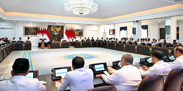 Presiden Prabowo Pimpin Sidang Kabinet Paripurna Bahas Persiapan Idulfitri: Pangan Aman, Program Pro-Rakyat Berjalan