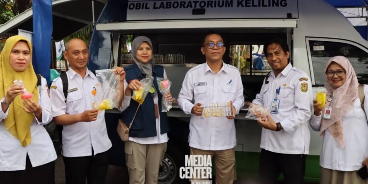BBPOM di Banjarmasin Lakukan Intensifkan Pengawasan Keamanan Takjil Ramadan di Pasar Wadai Siring 0 Km