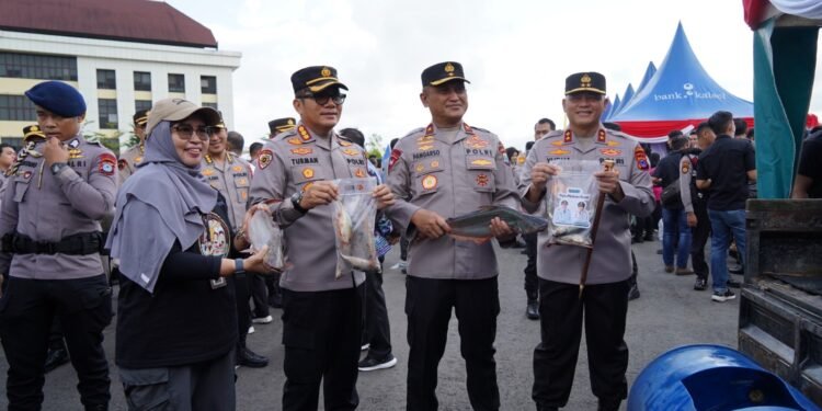 Bagian dari GEMARIKAN, Dislutkan Kalsel Berpartisipasi pada Pasar Murah Polda Kalsel