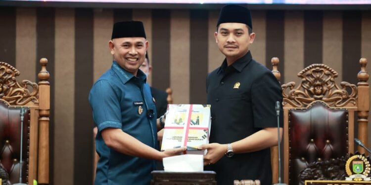 Wabup Tanah Bumbu Sampaikan LKPJ 2024: Pendapatan Daerah Naik 41,97%, Capaian Pembangunan Beragam