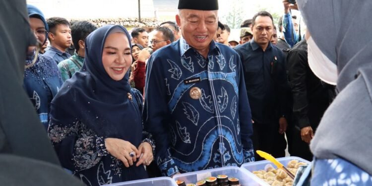 Gubernur Kalsel Resmi Membuka Pasar Wadai Tahun 2025