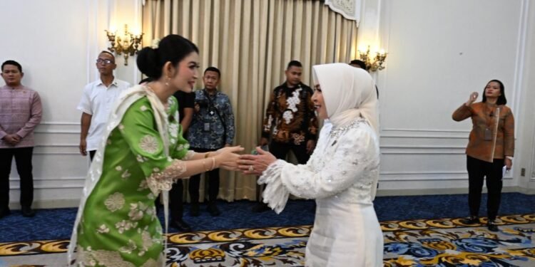 Hj Fathul Jannah Resmi Dilantik Sebagai Ketua Dekranasda Provinsi Kalsel Periode 2025-2030