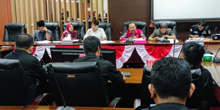 DPRD Tanah Bumbu Desak PUPR Segera Gulirkan Tender Proyek Infrastruktur 2025