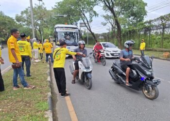 Laung Kuning Banjar Tanah Bumbu Gelar Aksi Sosial Berbagi Takjil di Bulan Ramadan