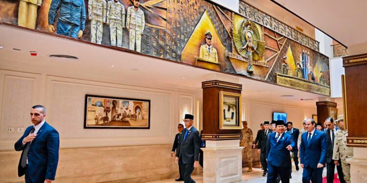 Kunjungan Mendadak Penuh Keakraban, Presiden Prabowo dan Presiden El-Sisi Sambangi Akmil Mesir