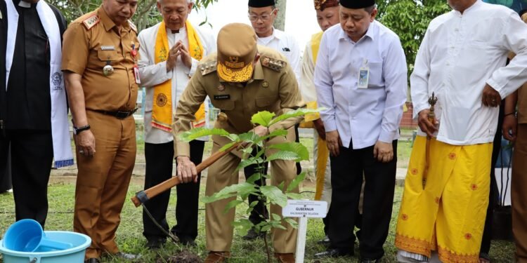 Gubernur Kalsel Turut Menyukseskan Gerakan Penanaman 1 Juta Pohon Matoa se-Indonesia