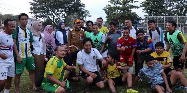 Usai Tinjau Stadion 17 Mei, Wagub Kalsel Kunjungi Lapangan Sepak Bola Kayu Tangi