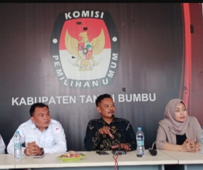 
					Pilkada 2024 Selesai, KPU Tanah Bumbu Kembalikan Sisa Anggaran Dana Hibah Daerah