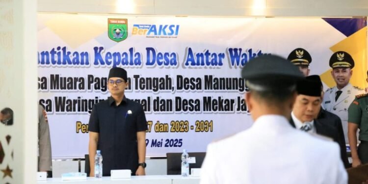 Ketua DPRD Hadiri Pelantikan Empat Kades Antar Waktu di Tanah Bumbu