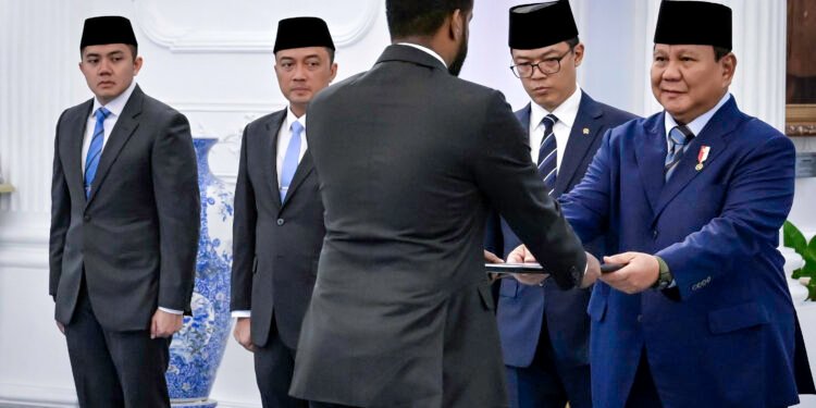 Presiden Prabowo Terima Surat Kepercayaan Delapan Duta Besar Negara Sahabat di Istana Merdeka