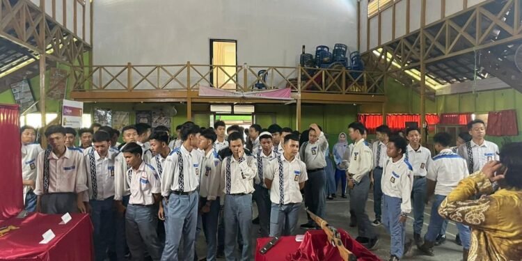 ‎Gaet Generasi Muda Kenali Warisan Sejarah, Pemprov Kalsel Laksanakan Museum Masuk Sekolah