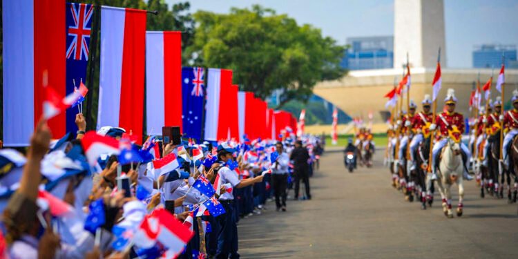 Sorak Sorai dari Monas, Sambutan Hangat Anak Sekolah untuk PM Albanese