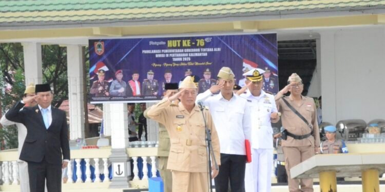 Gubernur H Muhidin Pimpin Upacara Ziarah Peringatan HUT Ke-76 Tentara ALRI Divisi IV Pertahanan Kalimantan