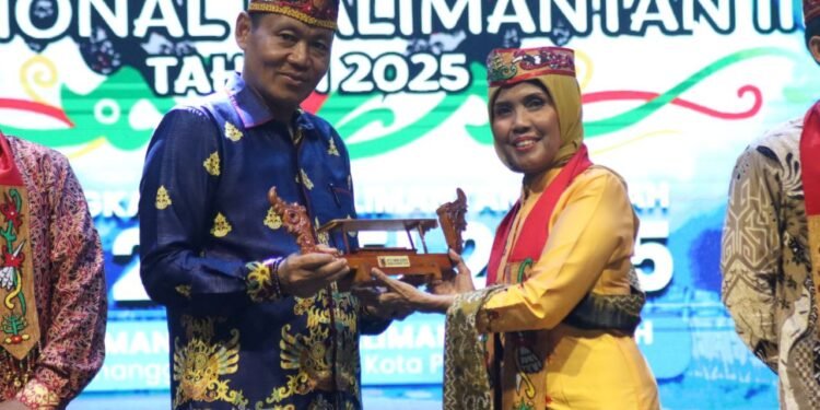 UPTD Taman Budaya Provinsi Kalsel Tampilkan Tari Punggah Pada TKTB Regional Kalimantan Ke-III
