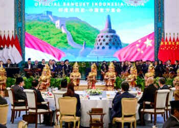 Presiden Prabowo Jamu Premier Li Qiang dalam Santap Resmi Penuh Kehangatan dan Seni Budaya di Istana Negara