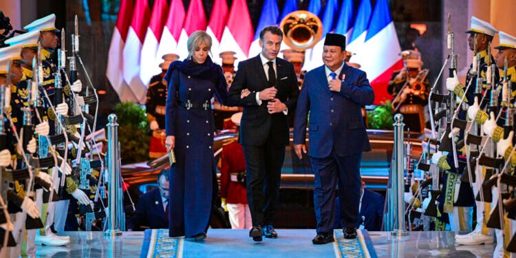 Hangat dan Meriah, Presiden Prabowo Gelar Jamuan Kenegaraan untuk Presiden Prancis Emmanuel Macron di Istana Negara