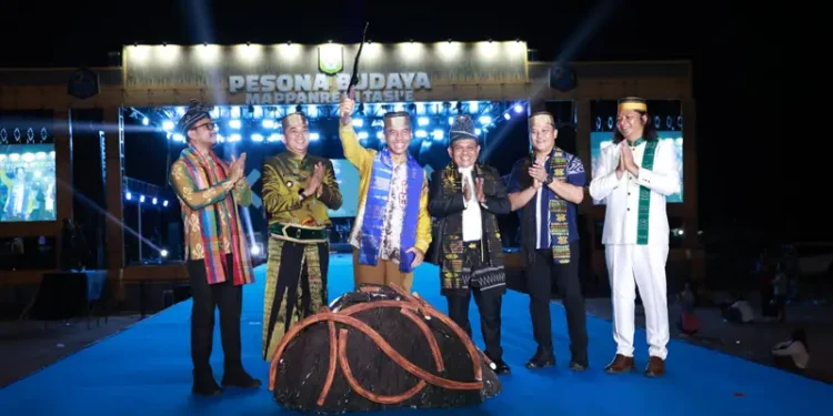 Ketua DPRD Tanah Bumbu: Mappanre Ri Tasi’e Bukan Sekadar Seremonial, Tapi Peneguh Kearifan Lokal