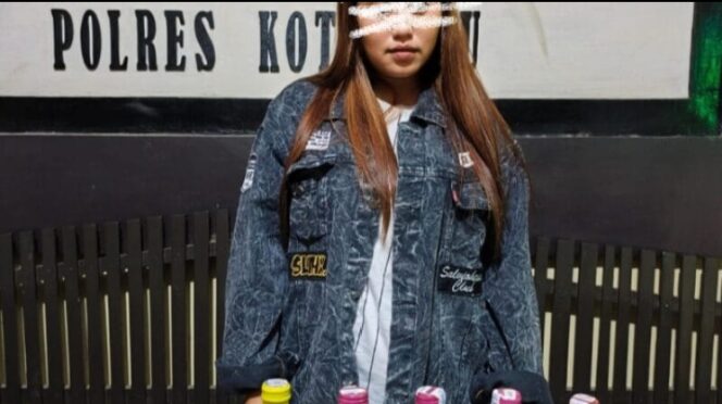 
					Polsek Kelumpang Hilir Amankan Acil Bungas Penjual Minuman keras