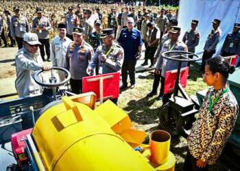 Tinjau Stan Hilirisasi Jagung di Bengkayang, Presiden Prabowo Apresiasi Inovasi UMKM dan Komitmen Swasembada