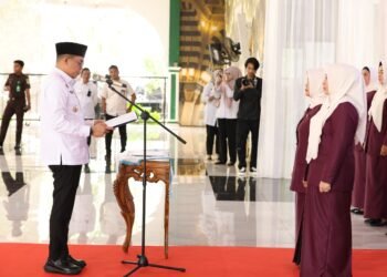 Bupati Andi Rudi Latif Lantik Pengurus GOW Tanah Bumbu 2025–2030