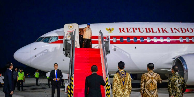 Presiden Prabowo Bertolak ke Singapura untuk Kunjungan Kenegaraan