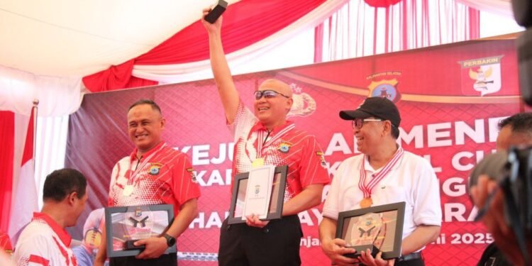 Kejuaraan Menembak Kapolda Kalsel Cup 2025 Diikuti Ratusan Peserta, Plt Asisten Perekonomian dan Pembangunan Provinsi Kalsel Raih Juara III