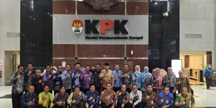 Pemprov Kalsel Komitmen Perkuat Pencegahan Korupsi Sektor PBJ Bersama KPK