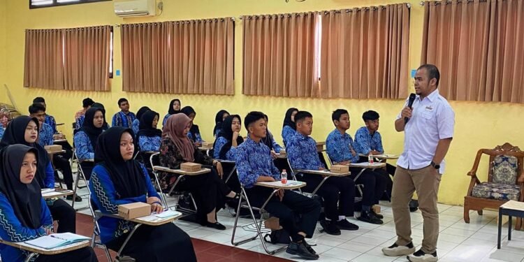 Generasi Muda Tabalong Antusiasi Ikut Pembekalan Wawasan Kebangsaan Bersama IKal Lemhannas RI 