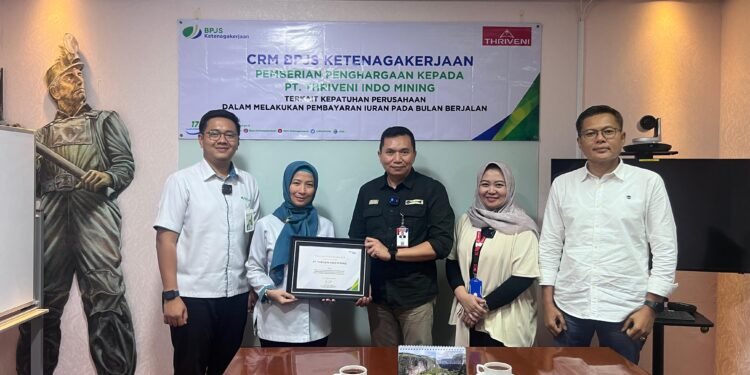 PT. Thriveni terima Penghargaan BPJS Ketenagakerjaan atas Ketertiban Administrasi dan Pembayaran Iuran Bulan Berjalan
