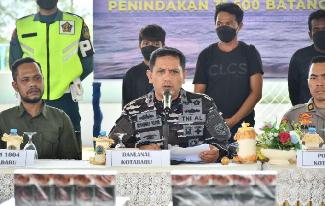 
					TNI AL Kotabru Gagalkan Peredaran Ribuan Rokok Tanpa Cukai 