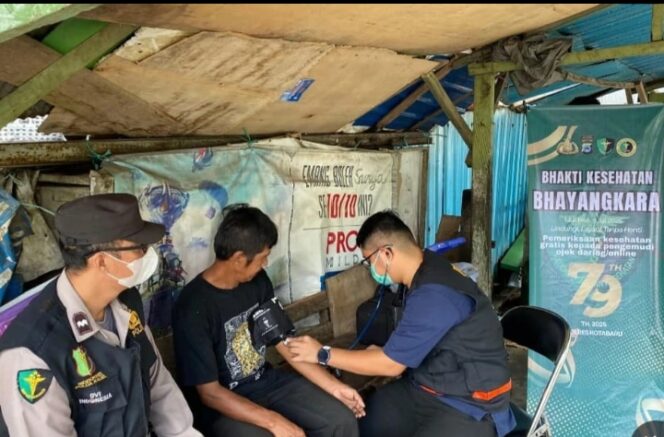
					Polres Kotabaru Gelar Bakti Kesehatan Gratis Untuk Ojek Online Dan PNPP Dalam Rangka Hari Bhayangkara Ke-79