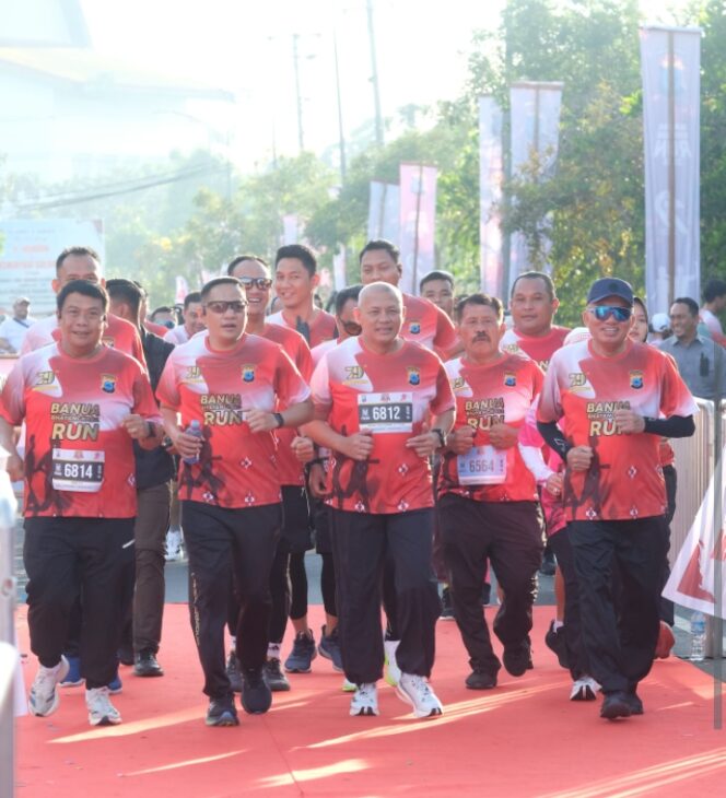 
					*Polda Kalsel Gelar Banua Bhayangkara Run, Diikuti 4300 Peserta*