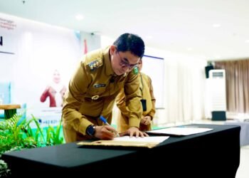 Bupati Tanah Bumbu Teken Piagam Audit Intern dan Buka Pelatihan Manajemen Risiko Sektor Publik