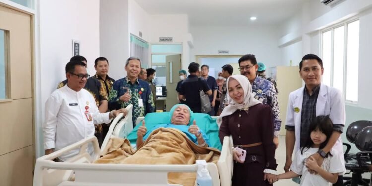Percaya Dengan Layanan Kesehatan Daerah, Gubernur Kalsel Jalani Pemeriksaan DSA di RSUD Ulin Banjarmasin