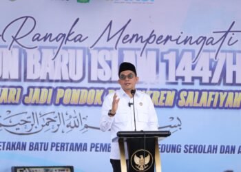 Bupati Tanah Bumbu Hadiri Hari Jadi Ponpes Salafiyah Al-Istiqamah dan Letakkan Batu Pertama Pembangunan Gedung Baru