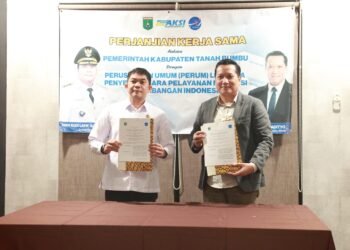 Bupati Andi Rudi Latif Tandatangani MoU dengan Perum LPPNPI