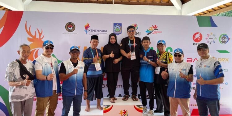 PORGOSI Persembahkan Medali Pertama untuk Kalsel di FORNAS VIII NTB