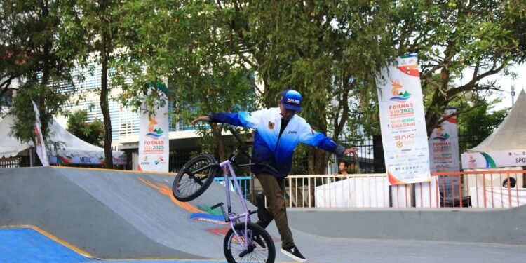 Sumbang 6 Medali, Pegiat BMX Kalsel Harumkan Nama Daerah di FORNAS VIII NTB